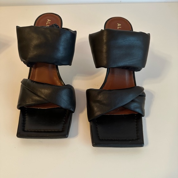 Alohas black leather sandals - Picture 6 of 9